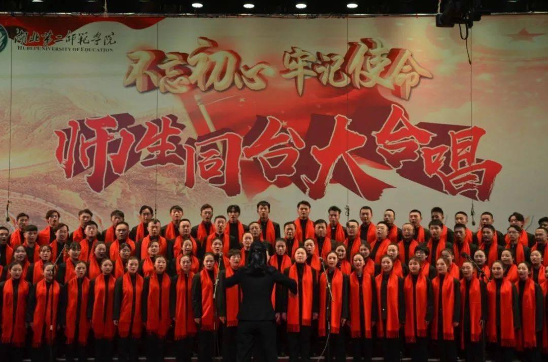 大型警车找轮胎
